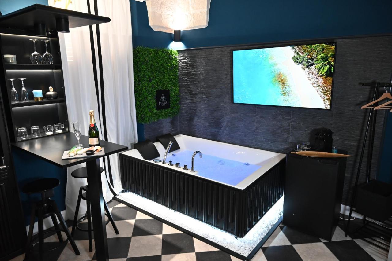 Poesia Apartment